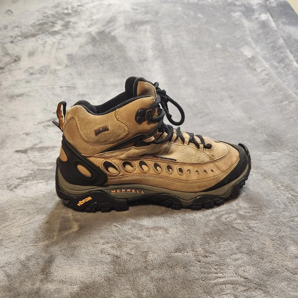 Merrell Boots Mens 8 Brown Pulse II Gore-Tex Sneaker Hiking Walking Gorpcore